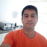 Carlos Andrés R. 32 años — Bogotá
